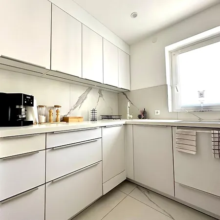 Royal Retreat - Sarac Apartment