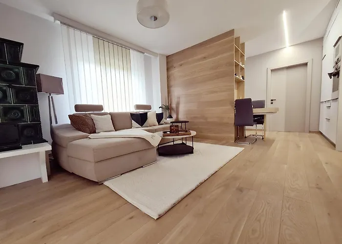 Royal Retreat - Sarac *